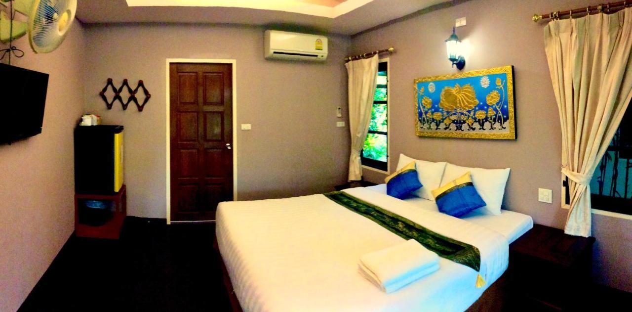The Nine Guest House Kanchanaburi Extérieur photo