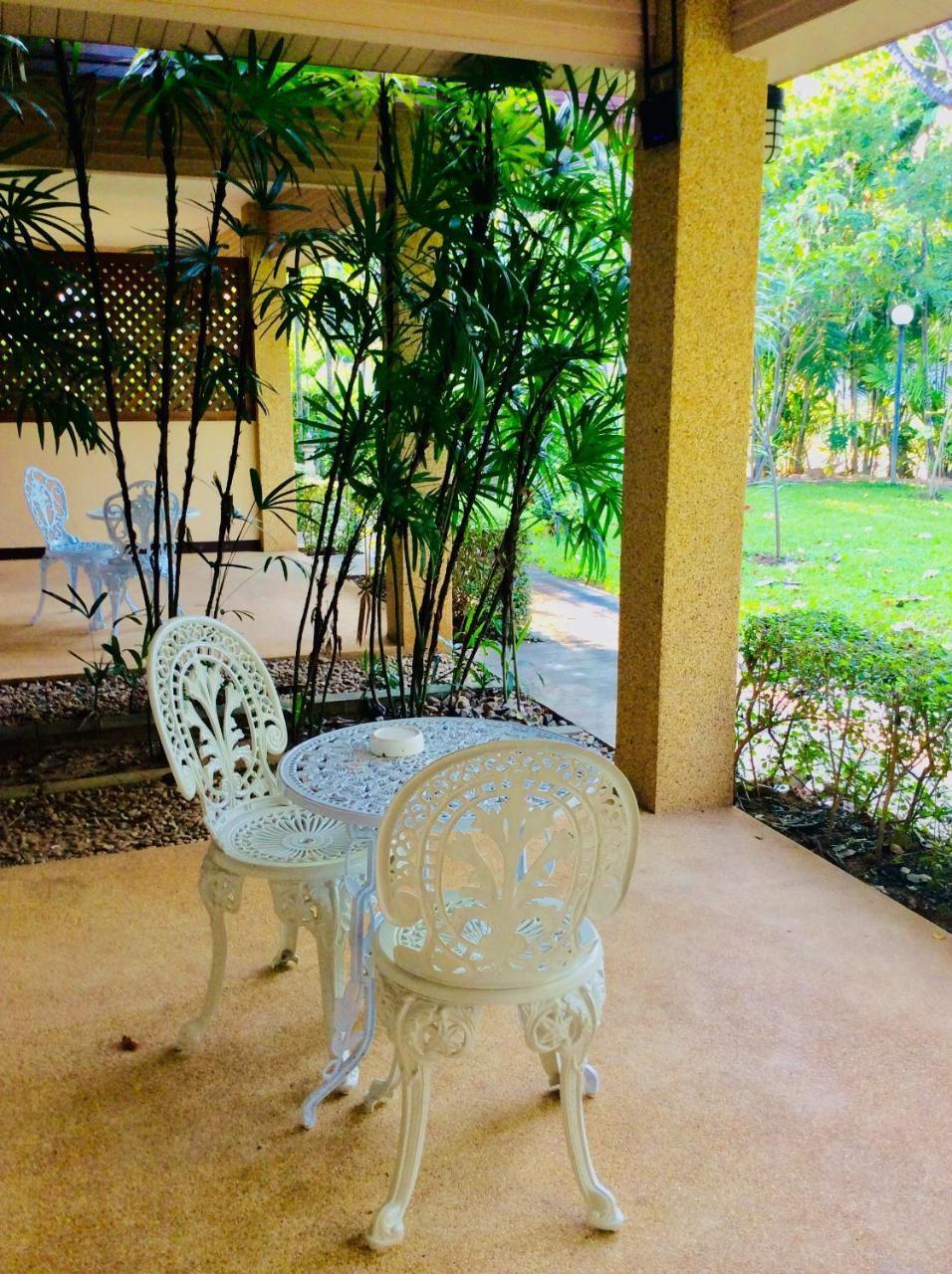The Nine Guest House Kanchanaburi Extérieur photo