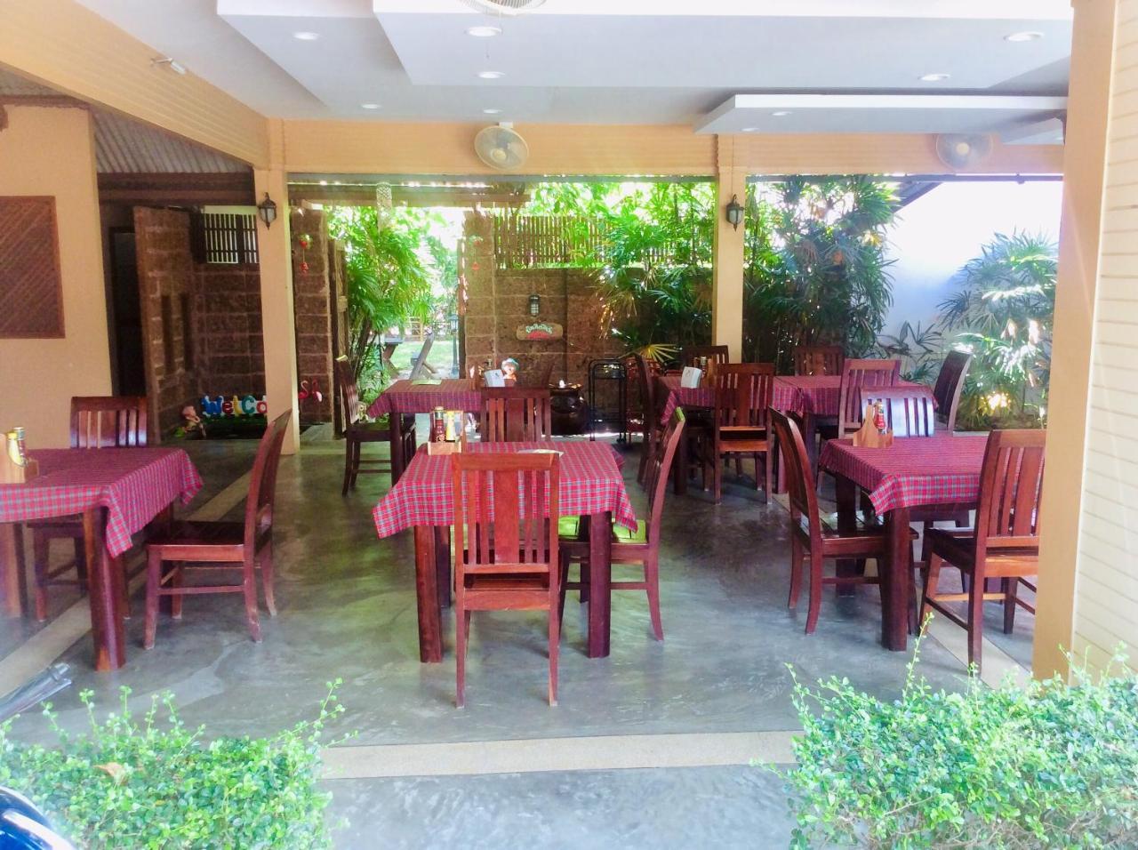 The Nine Guest House Kanchanaburi Extérieur photo