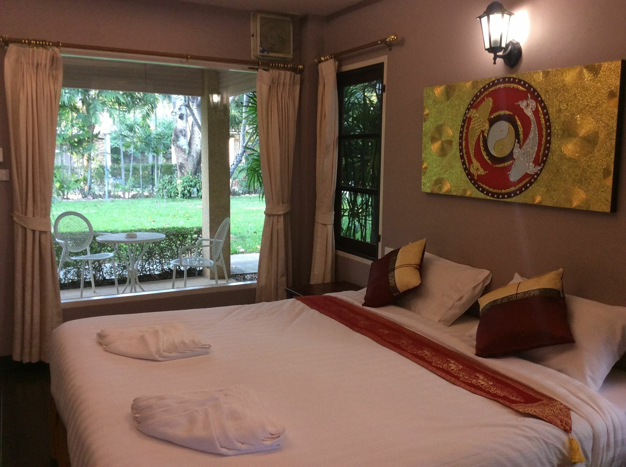 The Nine Guest House Kanchanaburi Extérieur photo